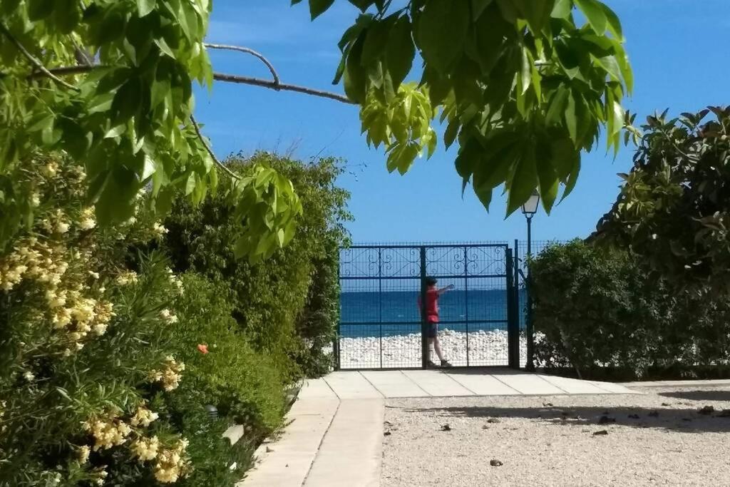 Beachfront Apt! Ac - Pool - Parking Appartement Altea Buitenkant foto